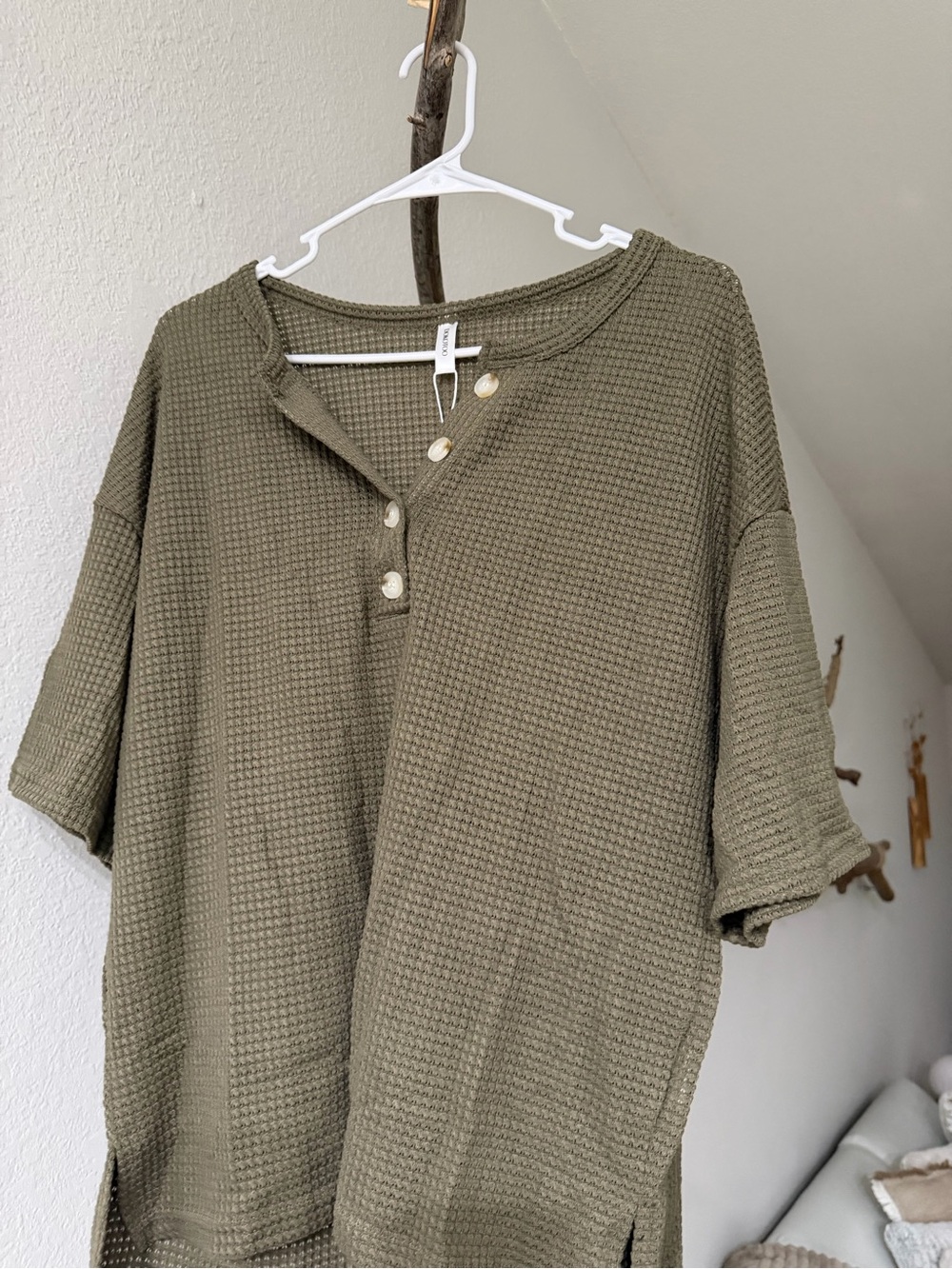 Waffle-Knit Short Sleeve Henley Top - Olive